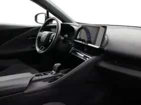Toyota C-HR (2024) thumbnail 33