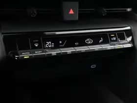 Toyota C-HR (2024) thumbnail 10