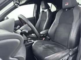 Toyota Yaris Cross (2024) thumbnail 11