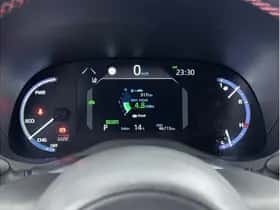 Toyota Yaris Cross (2024) thumbnail 3