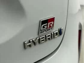 Toyota Yaris Cross (2024) thumbnail 5