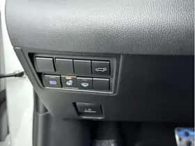 Toyota Yaris Cross (2024) thumbnail 10