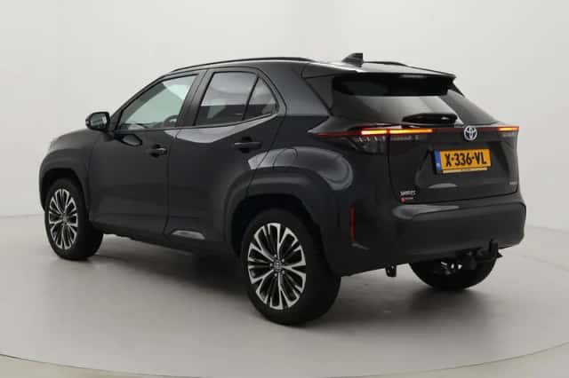 Toyota Yaris Cross (2024) thumbnail 4
