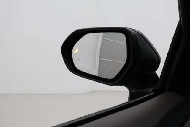 Toyota Yaris Cross (2024) thumbnail 6