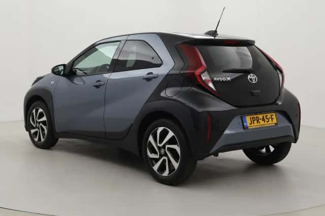 Toyota Aygo X (2024) thumbnail 4