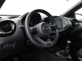 Toyota Aygo X (2024) thumbnail 2