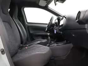 Toyota Aygo X (2024) thumbnail 31