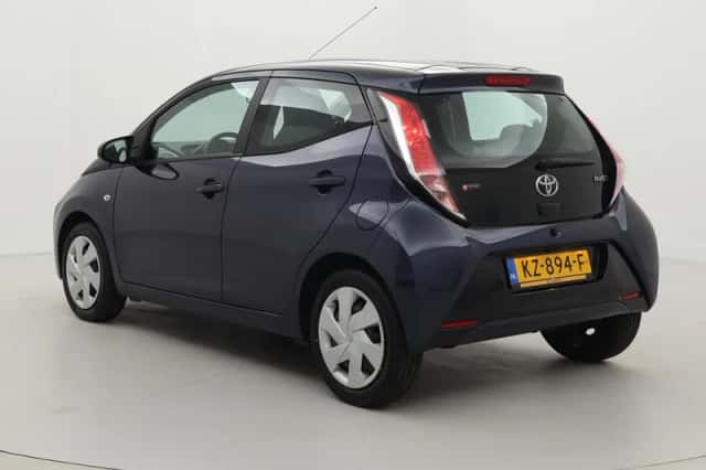 Toyota Aygo (2016) thumbnail 4