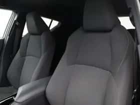 Toyota C-HR (2018) thumbnail 12