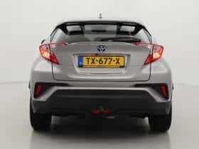 Toyota C-HR (2018) thumbnail 17