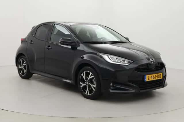 Toyota Yaris (2024) thumbnail 1