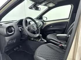 Toyota Aygo X (2024) thumbnail 13