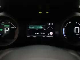 Toyota Yaris (2020) thumbnail 3