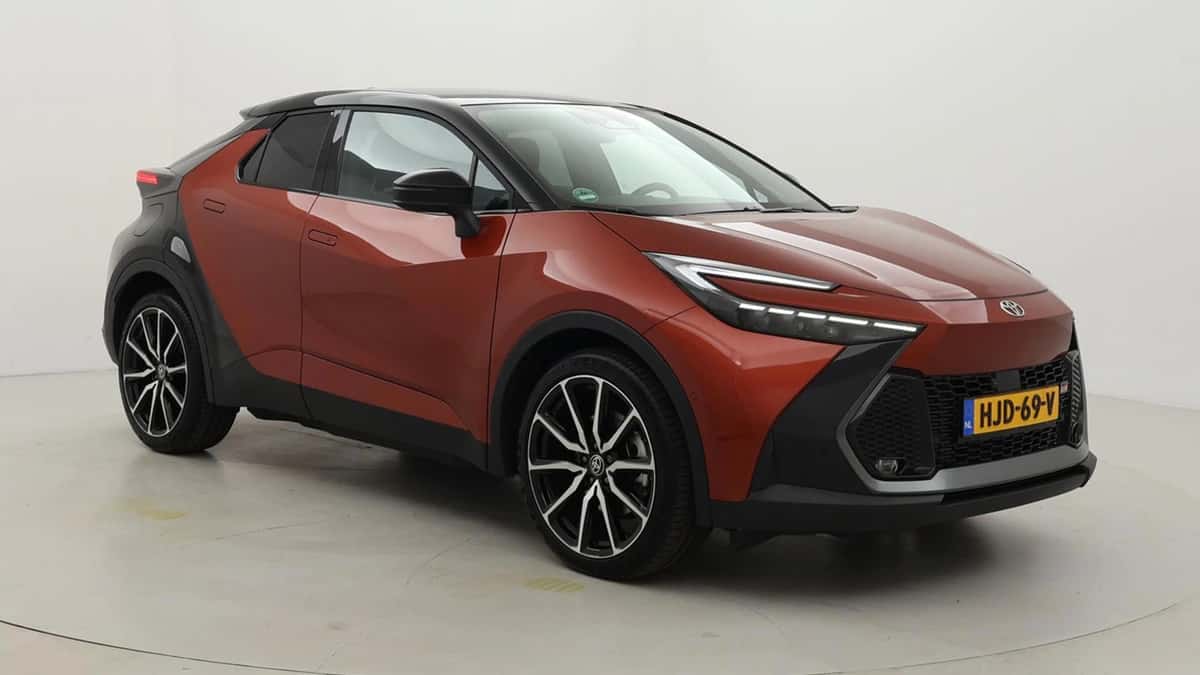 Toyota C-HR (2025) — foto 1