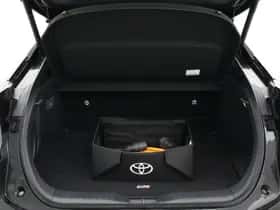 Toyota C-HR (2025) thumbnail 46