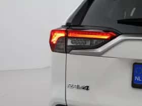 Toyota RAV4 (2021) thumbnail 16