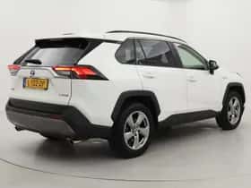 Toyota RAV4 (2021) thumbnail 35