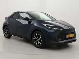 Toyota C-HR (2025) thumbnail 1