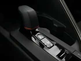 Toyota C-HR (2025) thumbnail 26