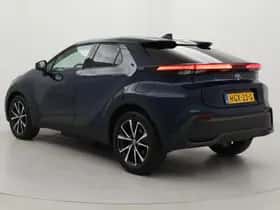 Toyota C-HR (2025) thumbnail 4