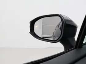 Toyota C-HR (2025) thumbnail 5