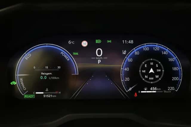 Toyota RAV4 (2024) thumbnail 3