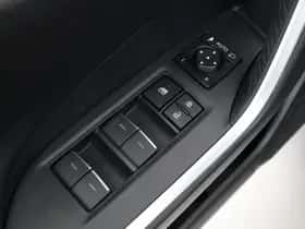 Toyota RAV4 (2024) thumbnail 23