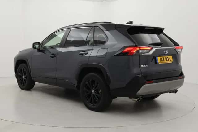 Toyota RAV4 (2024) thumbnail 4
