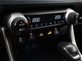Toyota RAV4 (2024) thumbnail 5