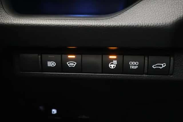 Toyota RAV4 (2024) thumbnail 6