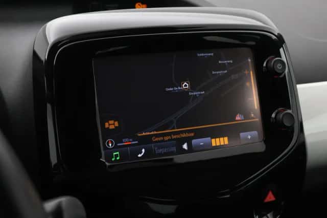 Toyota Aygo (2015) thumbnail 6