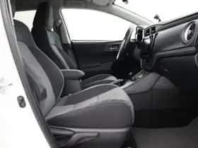Toyota Auris (2019) thumbnail 34