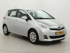Toyota Verso-S (2011)
