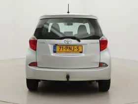 Toyota Verso-S (2011) thumbnail 11