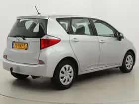Toyota Verso-S (2011) thumbnail 24