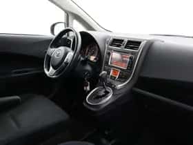 Toyota Verso-S (2011) thumbnail 26
