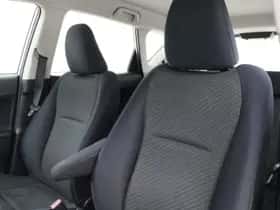 Toyota Verso-S (2011) thumbnail 9