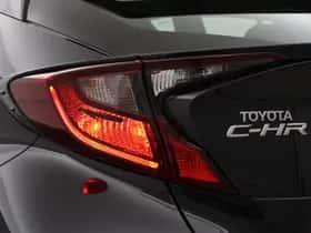 Toyota C-HR (2023) thumbnail 13