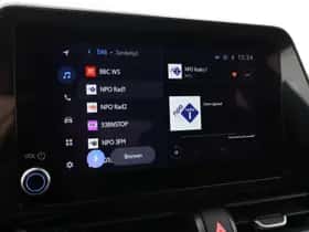 Toyota C-HR (2023) thumbnail 7