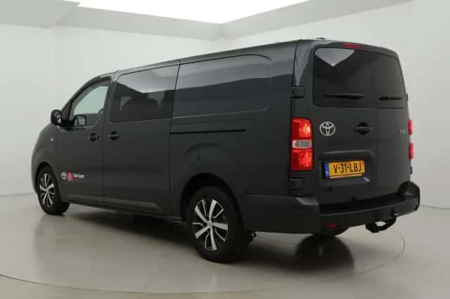 Toyota Proace (2024) thumbnail 4