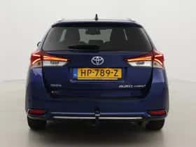 Toyota Auris (2015) thumbnail 18