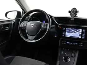 Toyota Auris (2015) thumbnail 26