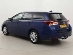 Toyota Auris (2015) thumbnail 4