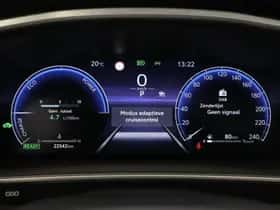 Toyota Corolla (2024) thumbnail 3