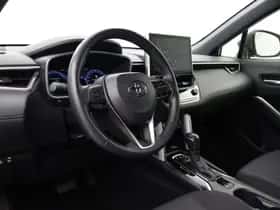 Toyota Corolla (2023) thumbnail 2