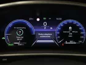 Toyota Corolla (2023) thumbnail 3