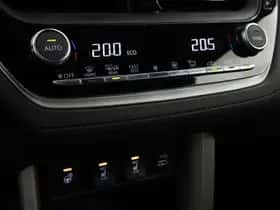 Toyota Corolla (2023) thumbnail 5