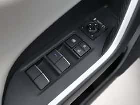 Toyota RAV4 (2021) thumbnail 25
