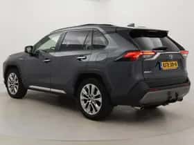 Toyota RAV4 (2021) thumbnail 4