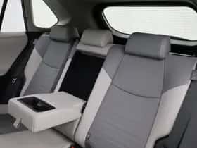 Toyota RAV4 (2021) thumbnail 40